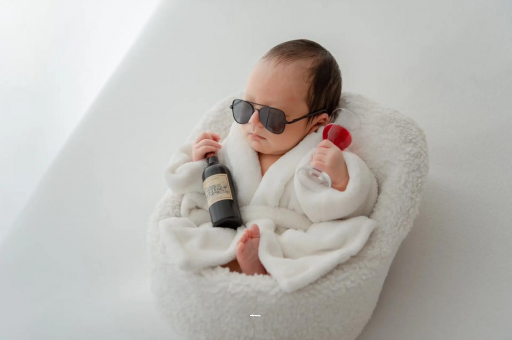 河池宝宝耳朵进水了怎么办